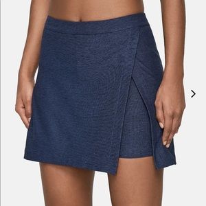 Outdoor Voices court skort navy medium